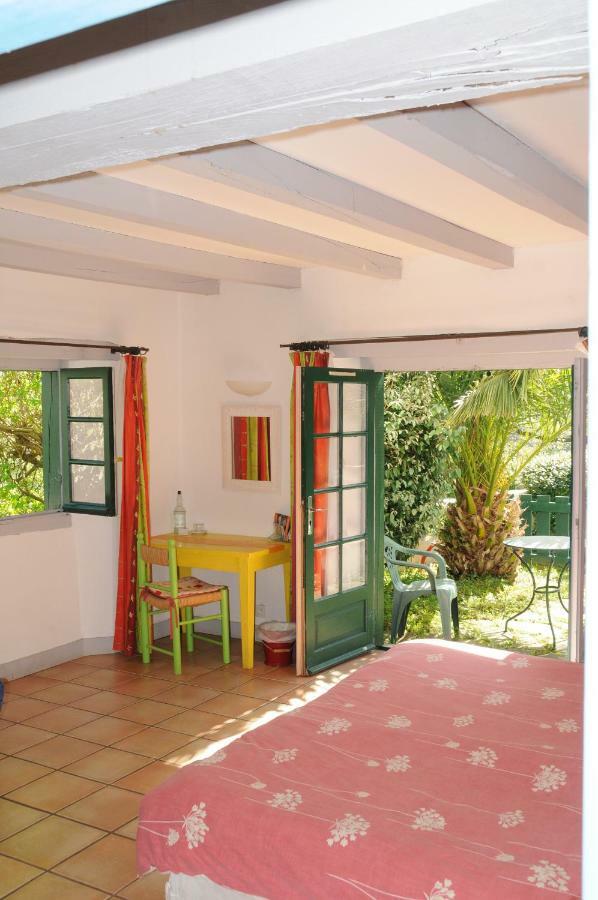 Hotel Domaine Xixtaberri Cambo-les-Bains Exterior foto